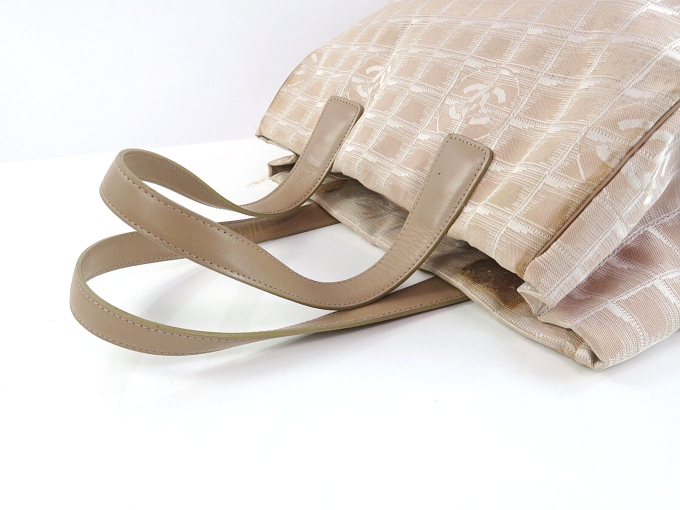 CHANEL Beige Nylon and Leather Tote Bag Purse #59464 - Image 9